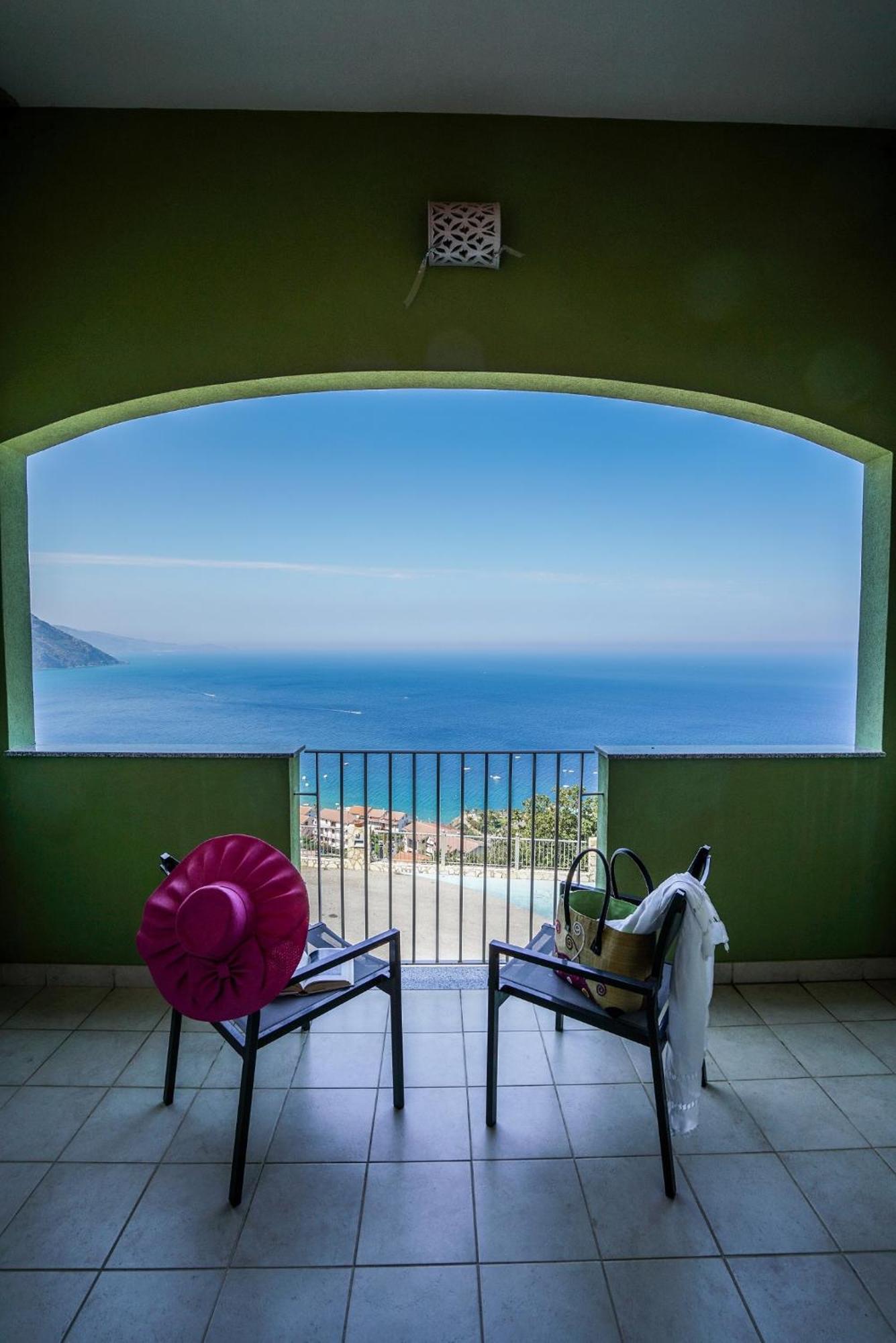 Gh Avalon Sikani Gioiosa Marea Buitenkant foto
